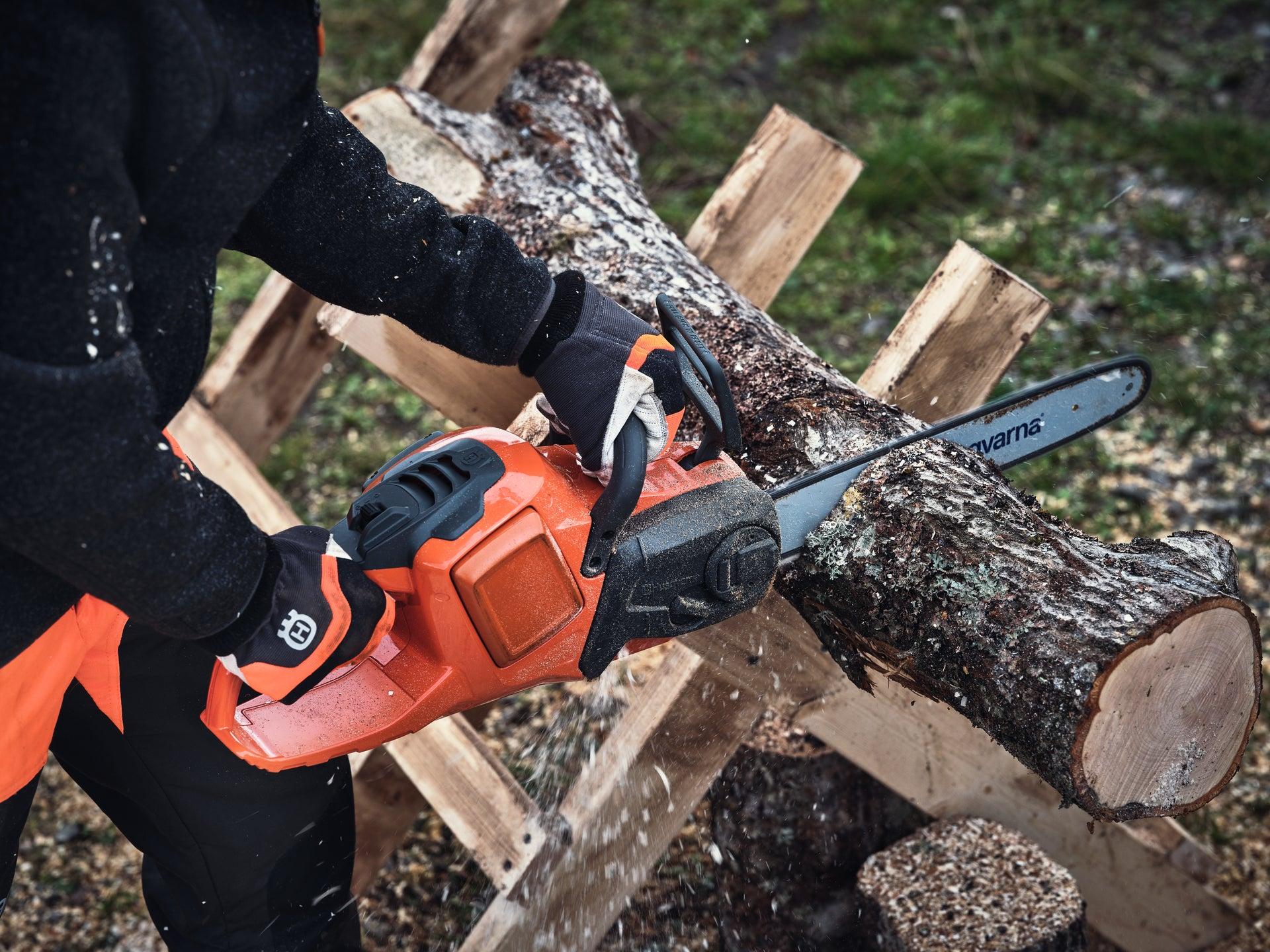 Basic rules for working with a chainsaw